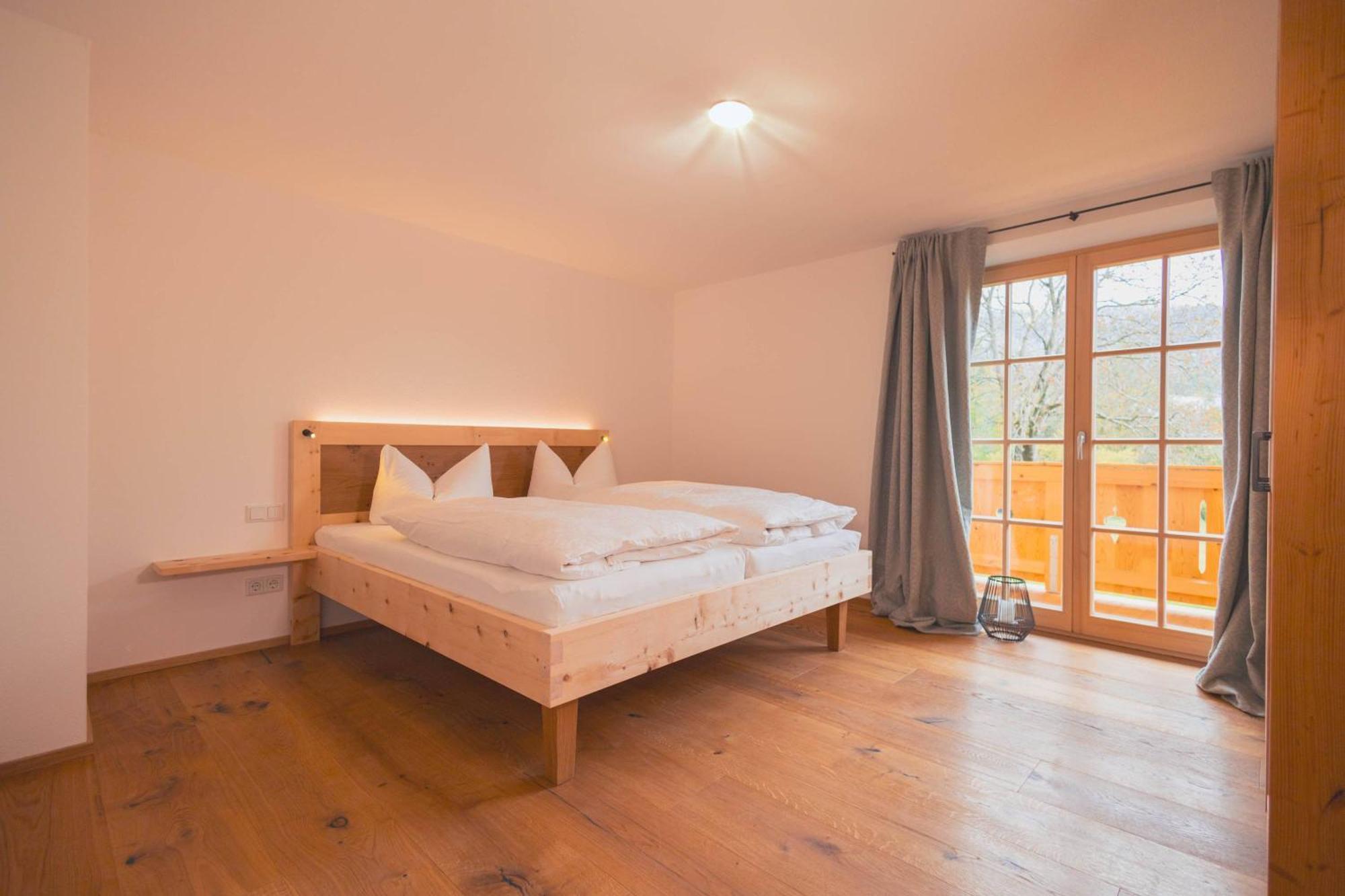 Zumhofer Apartment กมุนด์ อัม เทกันซี ภายนอก รูปภาพ