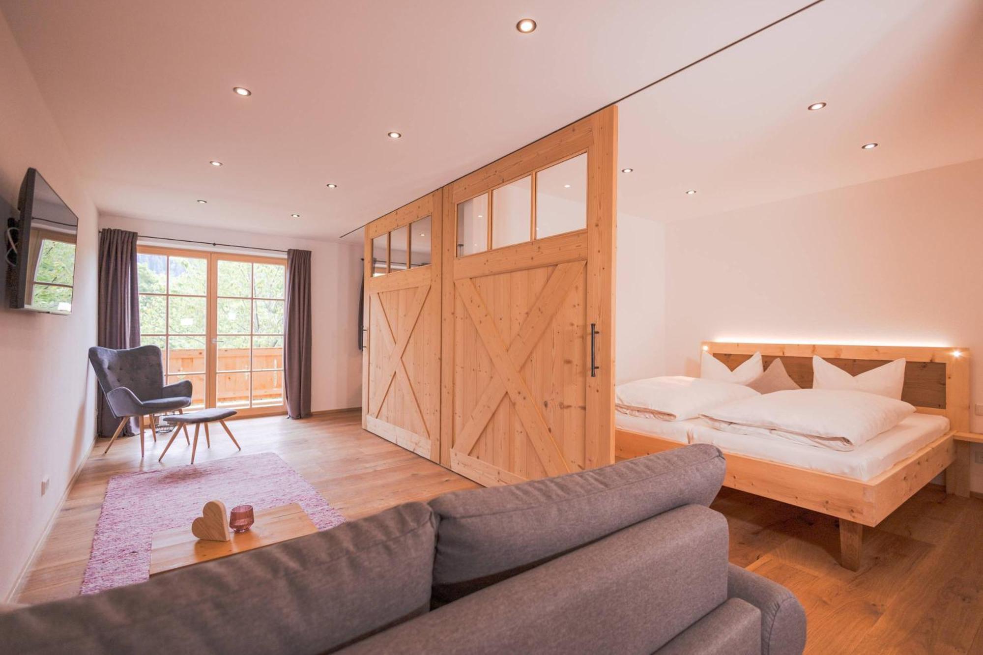 Zumhofer Apartment กมุนด์ อัม เทกันซี ภายนอก รูปภาพ